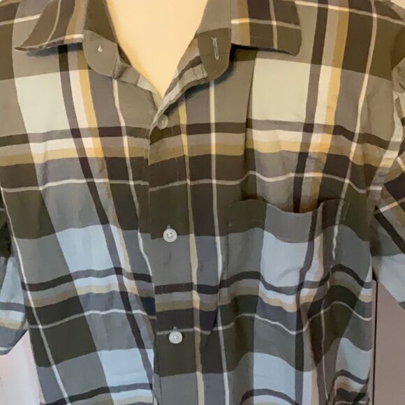 Men’s Banana Republic Plaid Olive Cream Button Down Shirt XL - Picture 2 of 3